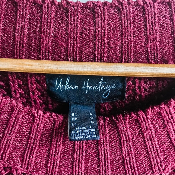 Burgandy cropped knit sweater - Picture 2 of 3